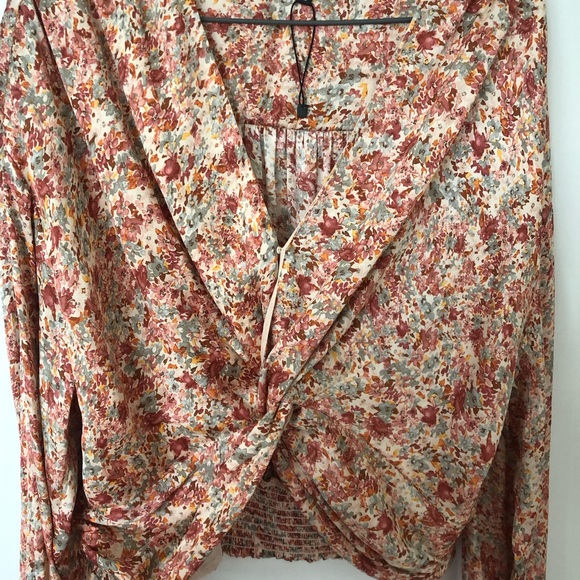 NWTR blouse from Dynamite - Picture 3 of 3